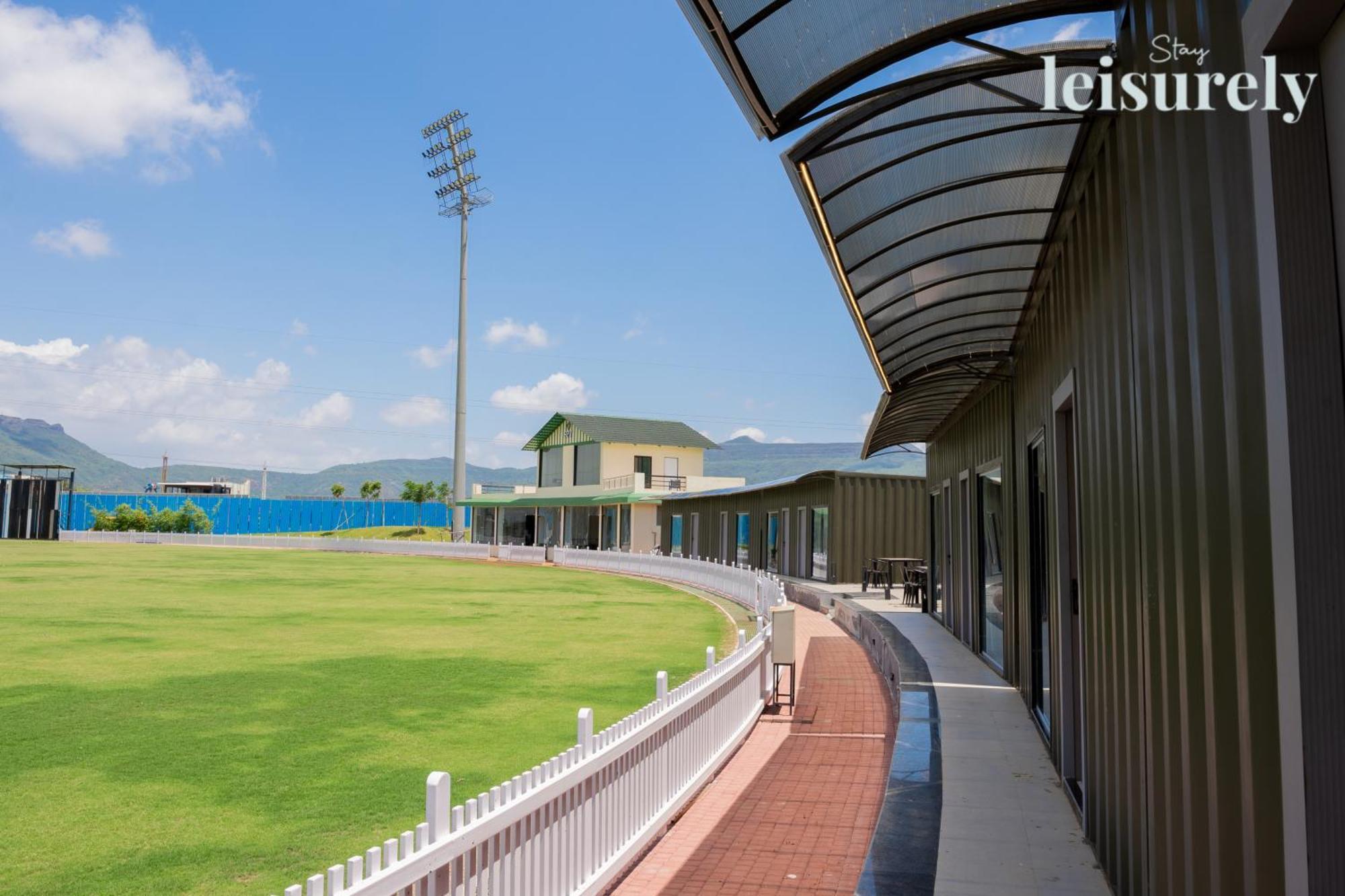 Stay Leisurely - Pavilion By The Hills, Lonavala - Stadium View Rooms Exterior photo