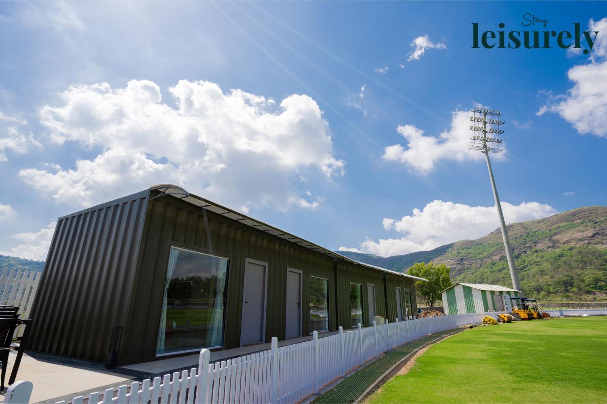 Stay Leisurely - Pavilion By The Hills, Lonavala - Stadium View Rooms Exterior photo